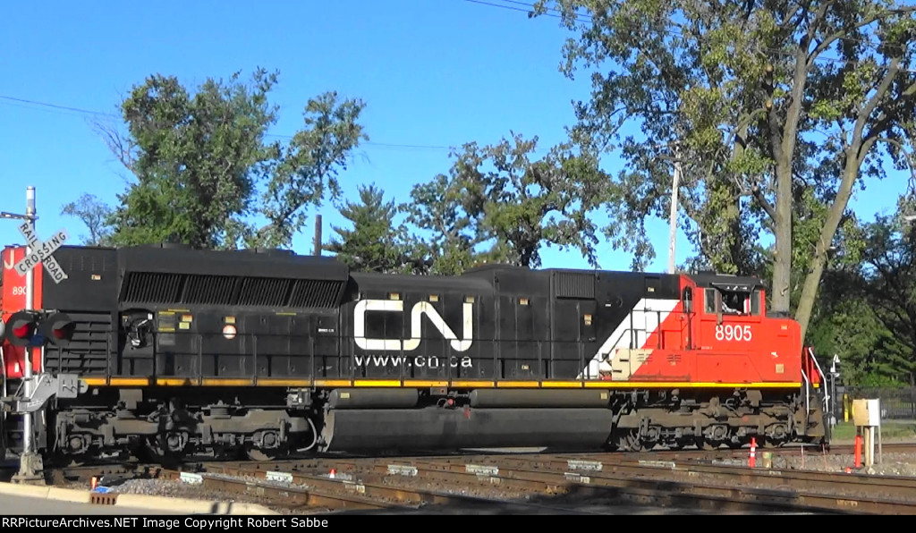 CN 8905